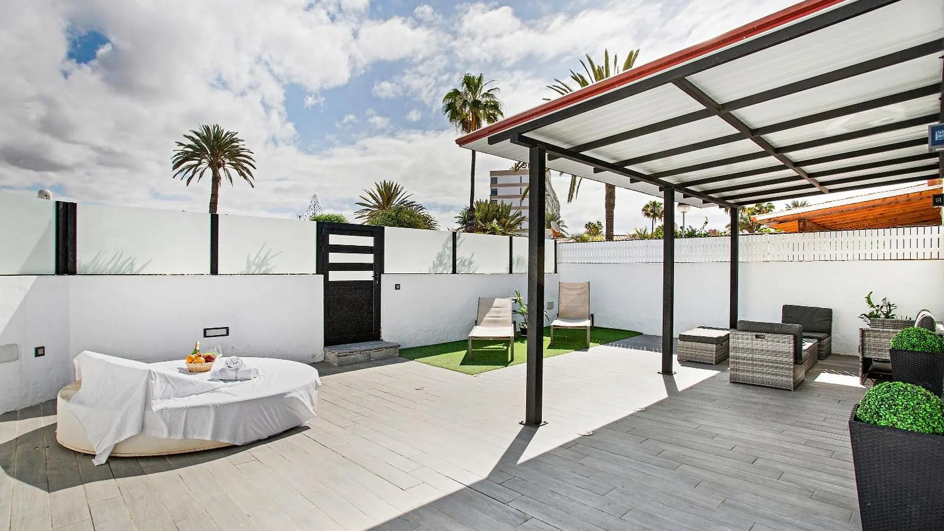 Sunset House Maspalomas Playa del Inglés